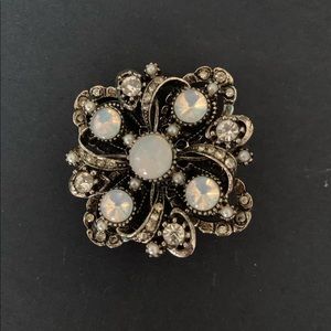 1950s Vintage ART Rhinestone Maltese Cross Brooch